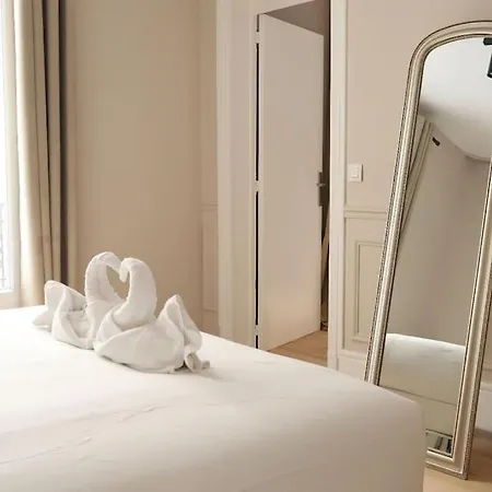 Apartman 4pers#invalides#assemblee Nationale Párizs